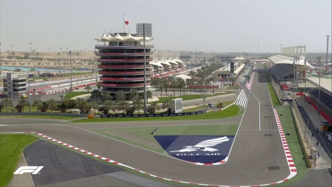F1, test in Bahrain: Russell davanti a tutti, la Ferrari si nasconde
