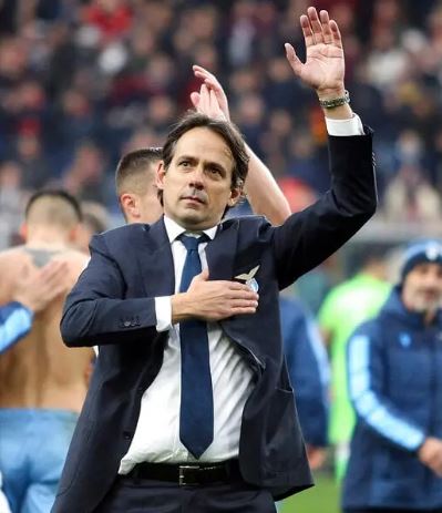 L’Inter batte 2-1 l’Udinese e mantiene la vetta