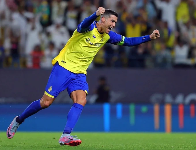 Cristiano Ronaldo rinnova: 200 mln a stagione fino al 2027