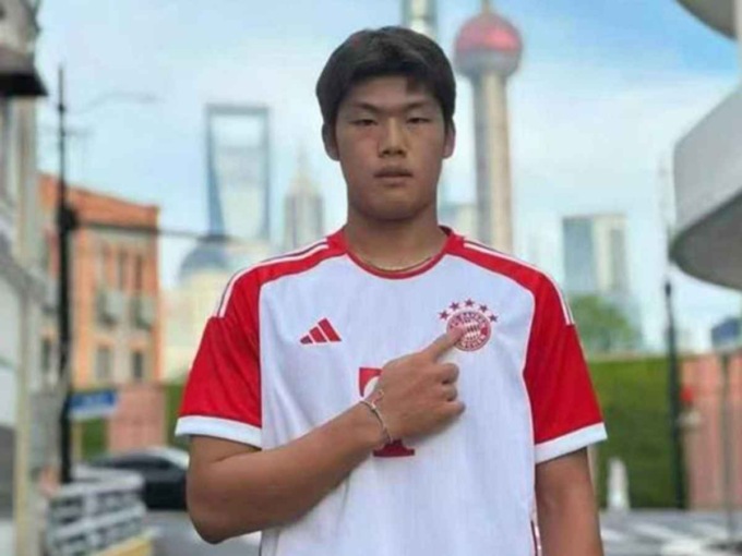 Il cordoglio del Bayern Monaco per Guo Jiaxuan