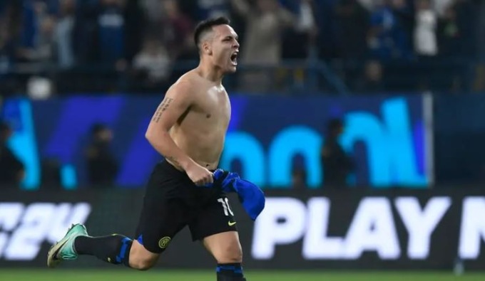 L’Inter batte 2-0 l’Atalanta e vola in fuga