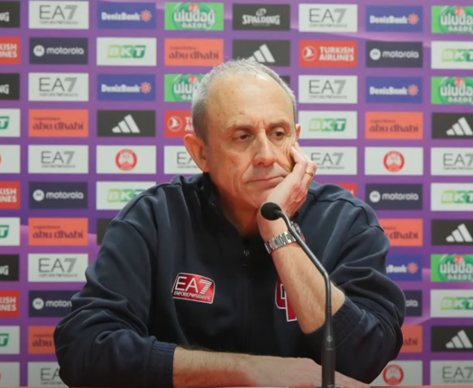 L’Olimpia Milano crolla contro Barcellona, Messina: “Abbiamo abbassato le braccia”