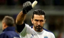 Buffon esalta Conte: "Napoli da scudetto grazie a lui"