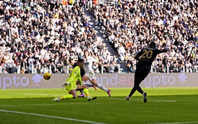 Juve, sprint per Kolo Muani. L’alternativa è Openda