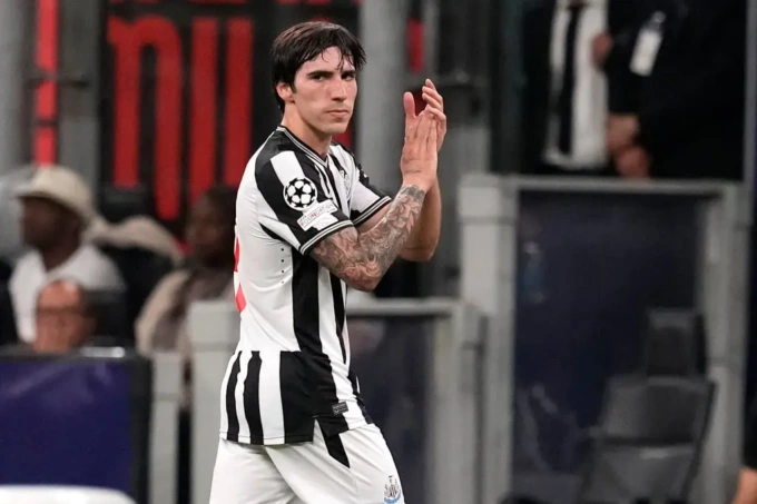 Juventus, porte girevoli a centrocampo: obiettivo Tonali