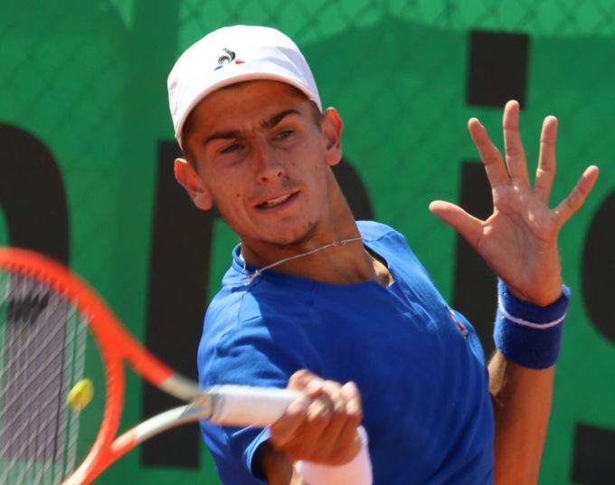Arnaldi agli ottavi del Masters 1000 di Madrid