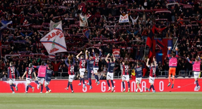 L’Inter cade ancora a Bologna e viene raggiunta in testa dal Napoli!