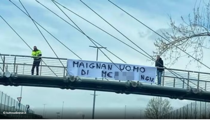 Maignan a Udine: accoglienza offensiva con uno striscione