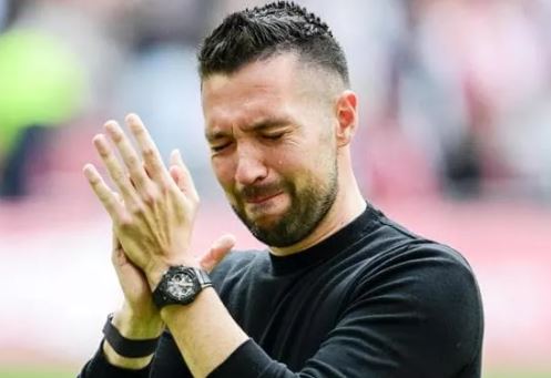 Francesco Farioli si è dimesso dall’Ajax