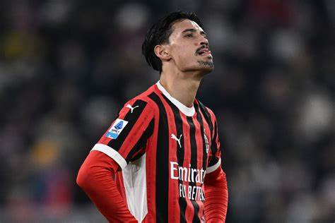 Milan, Reijnders disdice le vacanze: addio vicino?
