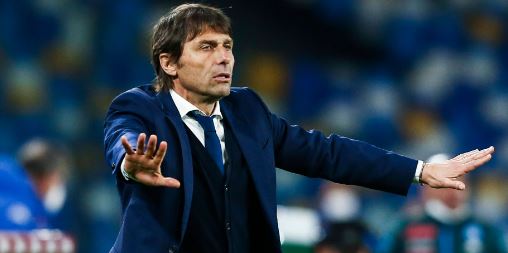 Napoli, Conte in conferenza: “Amma faticà ma cchiu assaje”