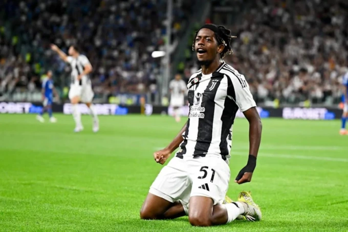 Juventus, il Nottingham piomba su Weah e Mbangula: si tratta