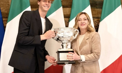 L’Italia ai piedi di Sinner: la politica celebra il suo trionfo