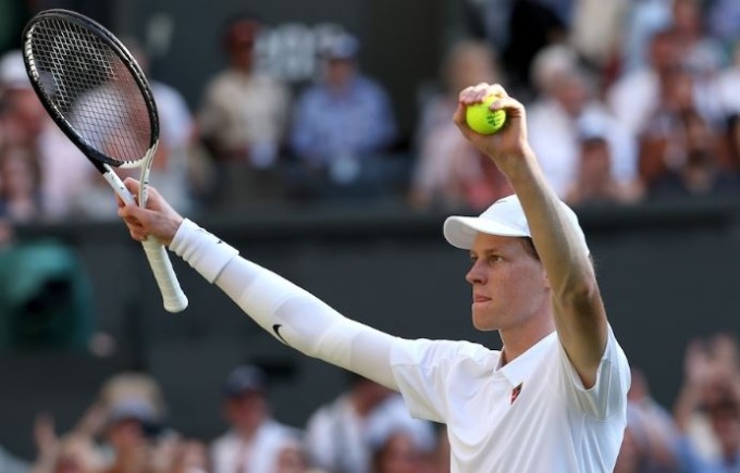 Jannik Sinner vince Wimbledon ed entra nella storia
