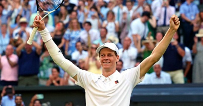 Sinner sempre più numero uno: in testa almeno fino agli Us Open