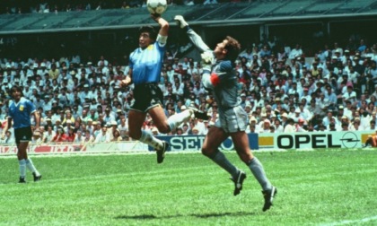All'asta la maglia di Peter Shilton indossata in Argentina-Inghilterra della "Mano de Dios"