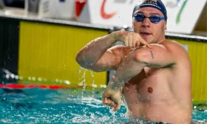 Un oro tira l'altro: dopo i tuffi, Cerasuolo mondiale nei 50 rana