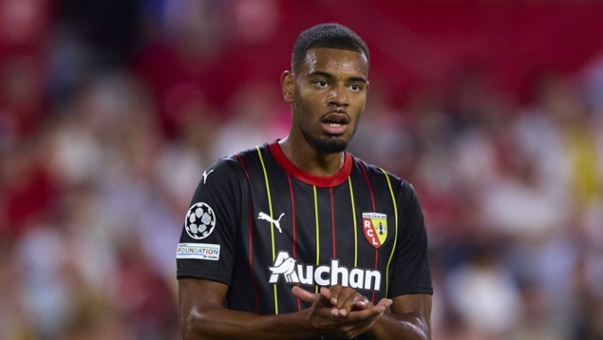 Inter, scelto il rinforzo in mediana: tutto su Diouf del Lens