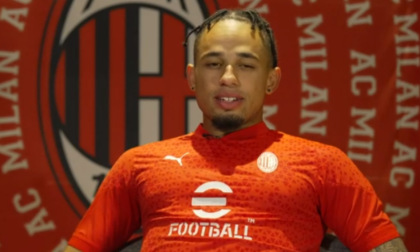 Milan, altro colpo in uscita: Okafor al Leeds per 21 milioni