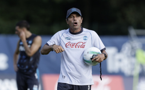 Napoli, il rebus Hojlund: Conte ripensa la squadra