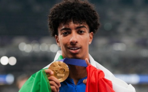 Mattia Furlani: “L’oro è merito di mia mamma, che voglia di tornare in Italia!”