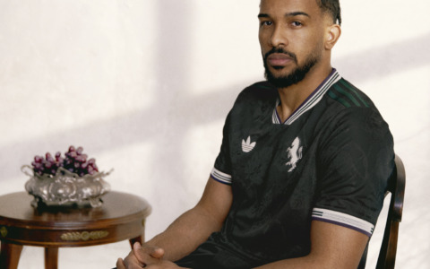 La Juventus presenta la terza maglia