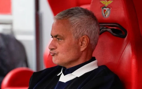 Mourinho riparte dal Benfica: “Significa tornare al mio livello”