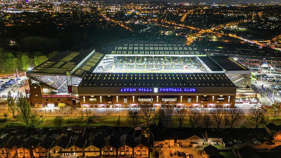 Bologna, l’avventura in Europa League comincia dal Villa Park