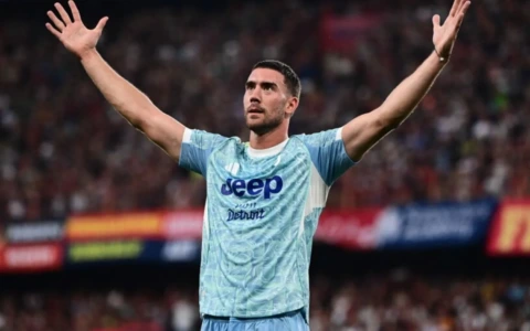 Vlahovic, da separato in casa a risorsa per la Juve