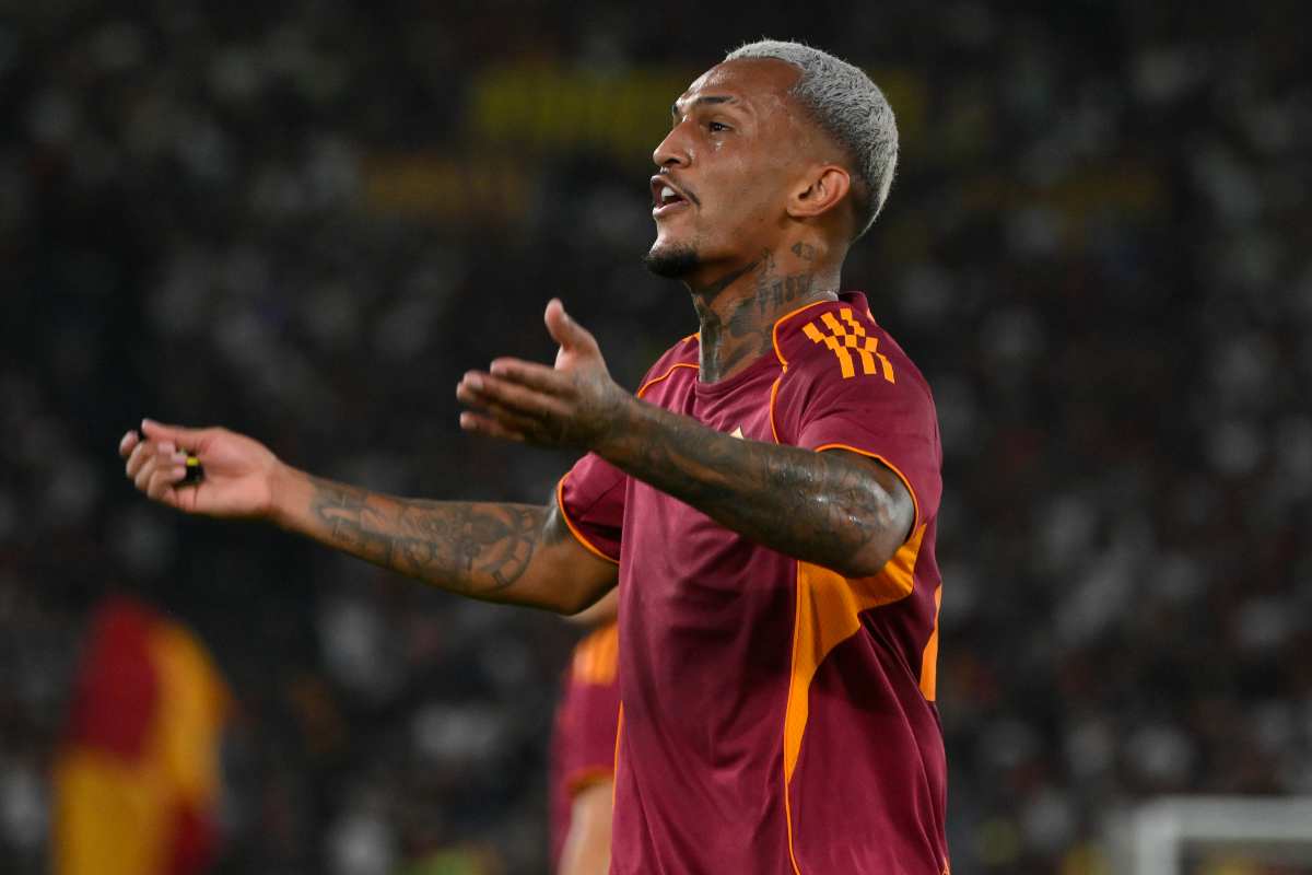 Roma, squadra già in campo per il Nizza: Wesley c’è