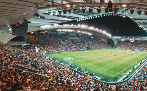 Milan allo snodo Udinese: Allegri punta su Pulisic e Gimenez