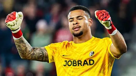 Inter, si pensa al dopo Sommer: piace Atubolu