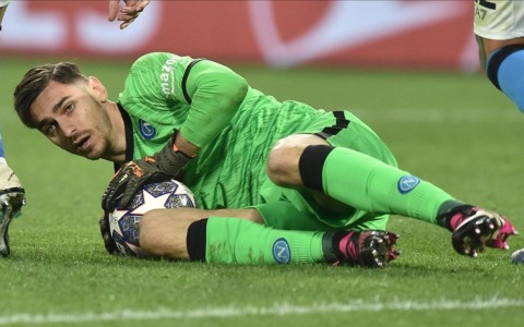 Napoli, frattura al piede per Meret. Hojlund verso il forfait