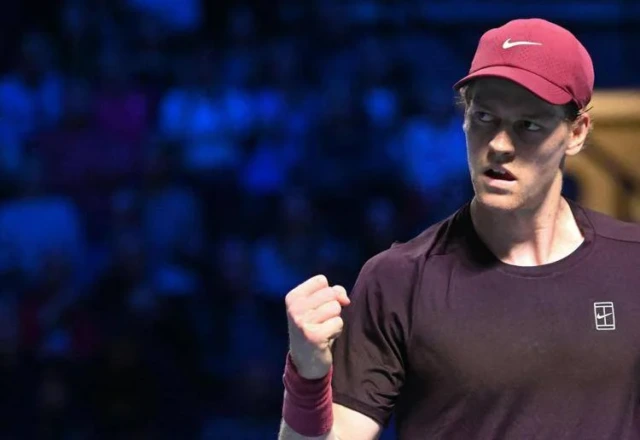 Sinner spazza via de Minaur e vola in finale