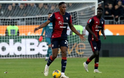 Cagliari, Mina ai box: ecco quanto starà fermo