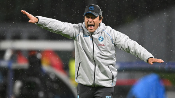 Napoli, Conte ridisegna la squadra nell’emergenza infortuni