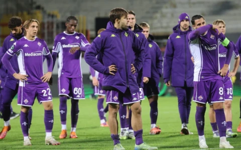 Fiorentina, i tifosi non ci stanno: “La B sarebbe una vergogna”
