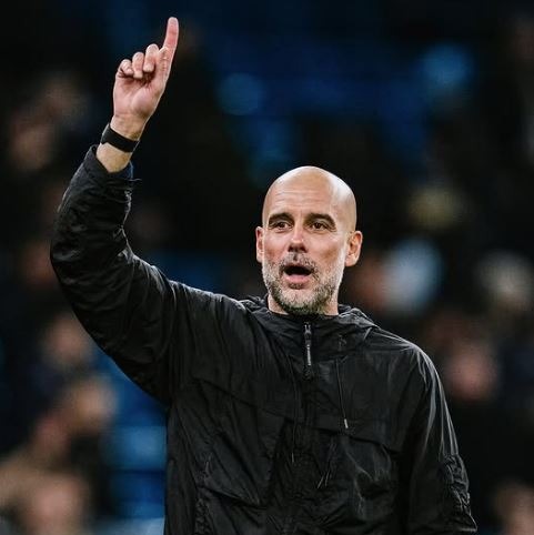 Guardiola festeggia le 1000 panchine travolgendo il Liverpool