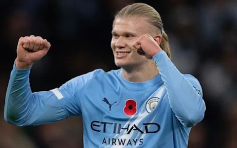 Manchester City travolgente, Barça e Chelsea si fermano