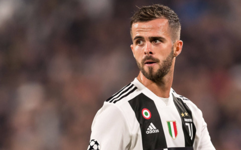 Pjanic in visita alla Continassa, e la Juve cerca un regista…
