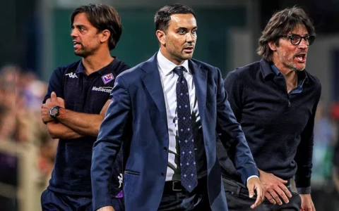 Fiorentina, ballottaggio Vanoli-Palladino: intanto tocca a Galloppa