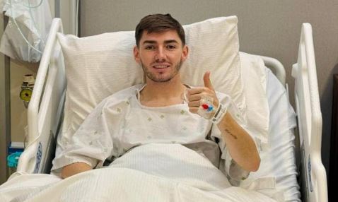 Gilmour si è operato: “Inizia il cammino verso la guarigione”