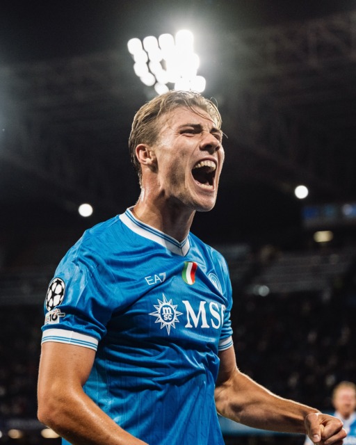 Sliding doors Højlund, poteva andare al Milan e invece…