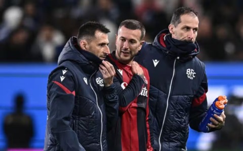 Bernardeschi, frattura alla clavicola: stop di sei settimane