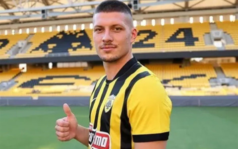 Al Milan sarebbe servito uno come Jovic?