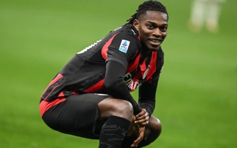 Leao sempre più protagonista: giocherà anche con la Lazio 