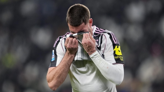 Vlahovic si opera oggi a Londra: “Ci vediamo presto”