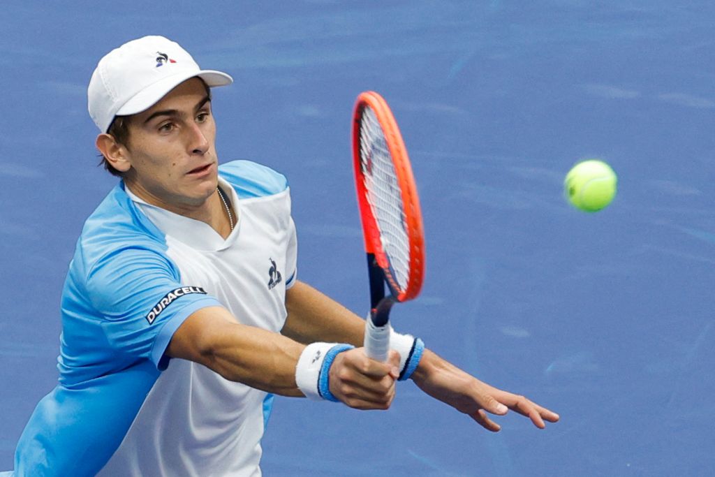 Arnaldi eliminato al primo turno