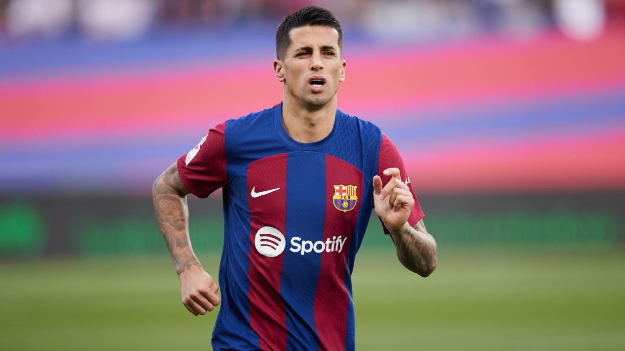 Inter: Cancelo va al Barcellona, affare sfumato