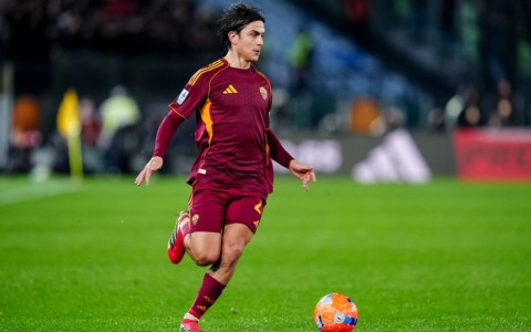 Roma, sospiro di sollievo per Dybala: niente lesioni al ginocchio